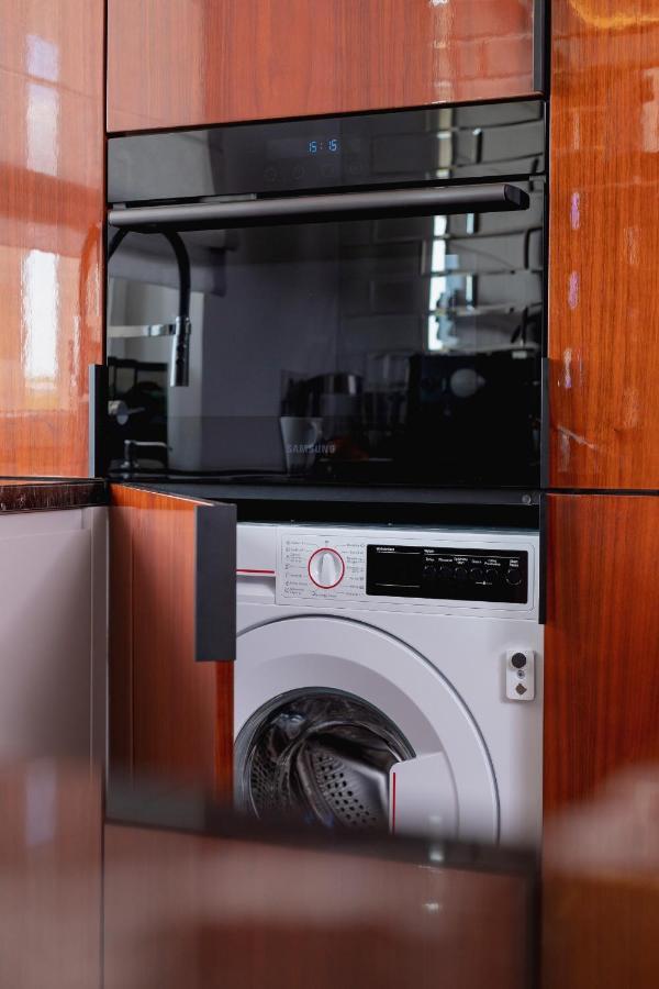 Luxurious Rozdroze By Renters Prestige