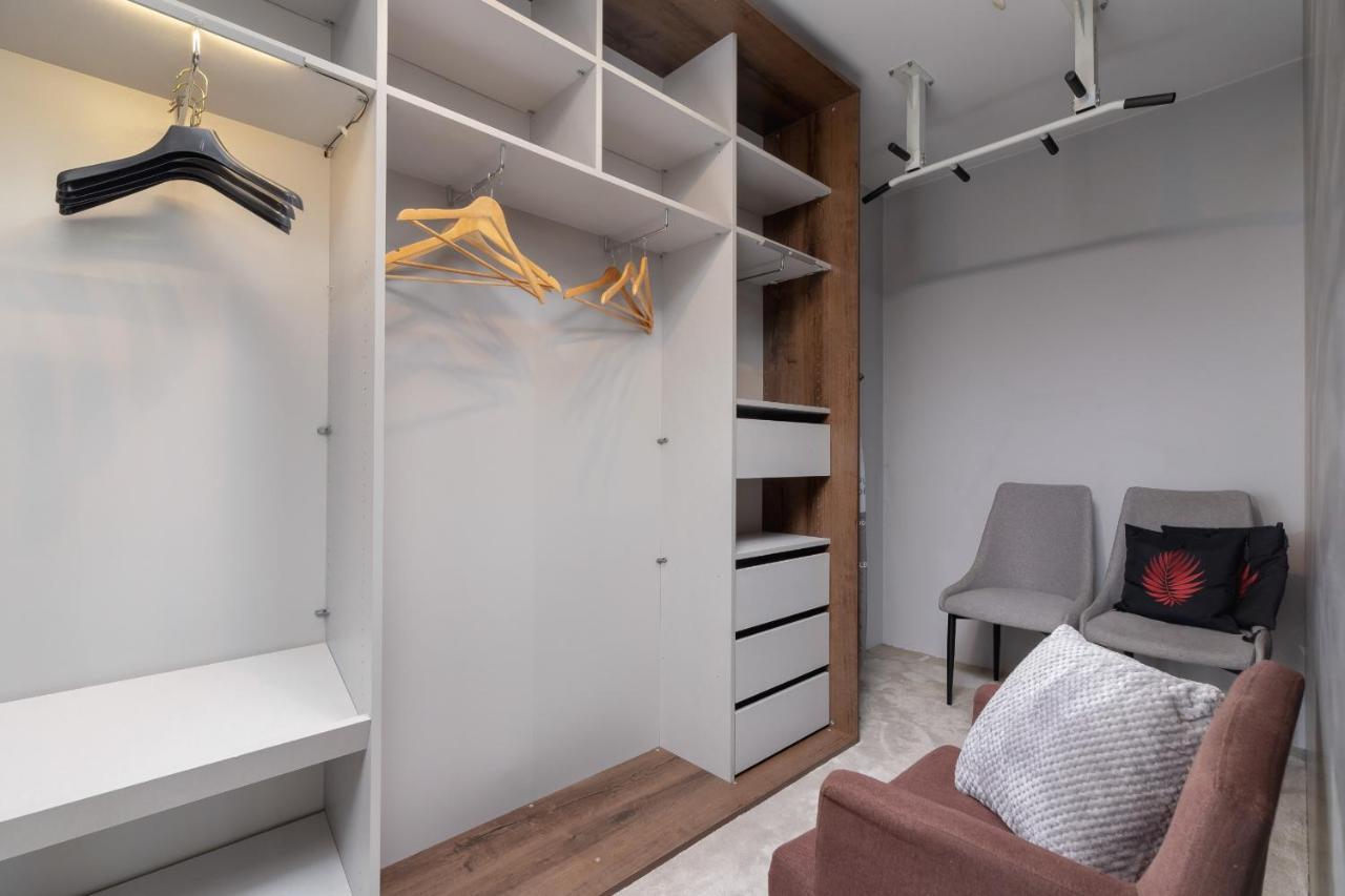 Luxurious Rozdroze By Renters Prestige Krakau